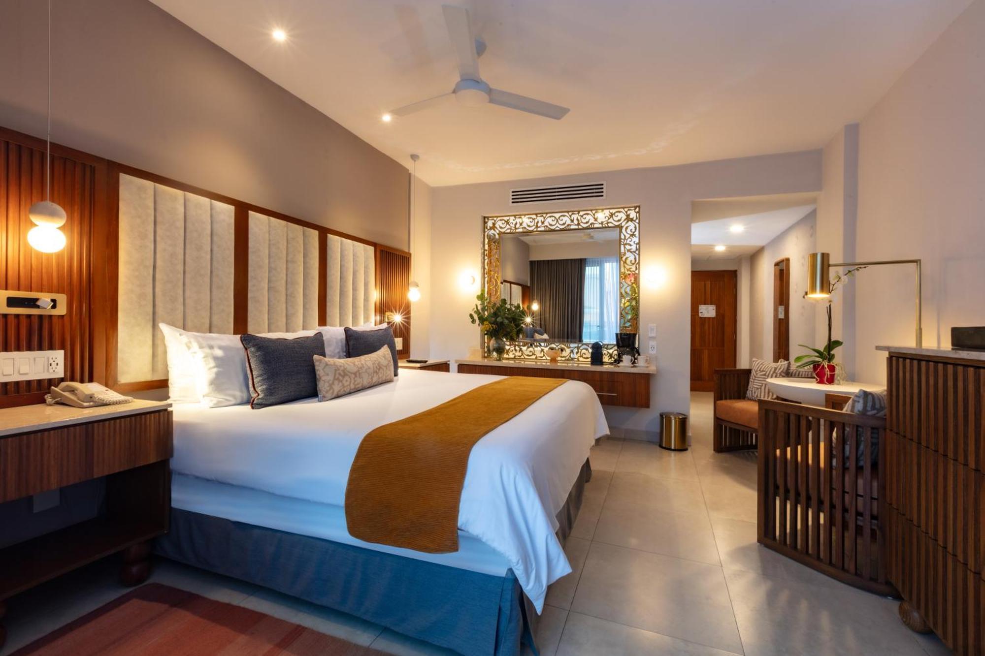 Almar Luxury Lgbt Experience By Mantamar Club (adults Only) Resort